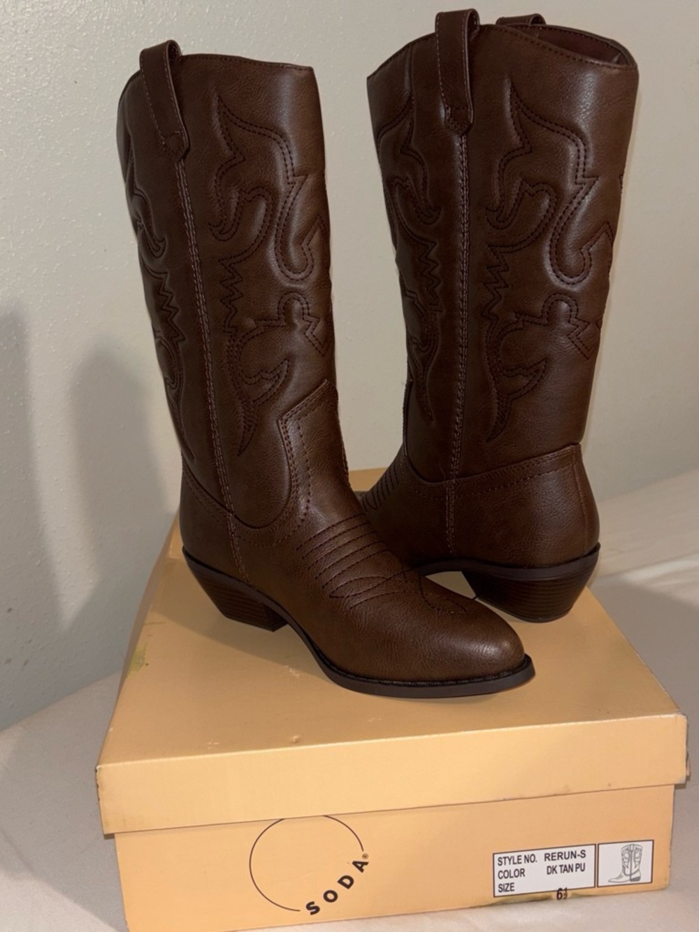 Soda Dark Brown Western Heeled Boots